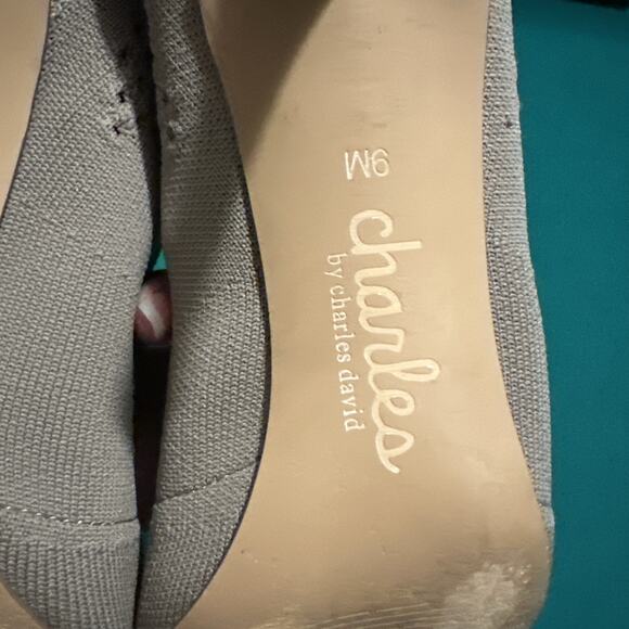 Charles by Charles David Women’s Grey Knit Ankle Booties Size 9M - Picture 9 of 9